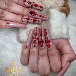 Castle Nails & Spa - Sophistication is in the details. Give your hands the luxury treatment with a refined set that feels as good as it looks.