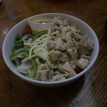 JT's Pizza & Pub - Tossed Salad (Small) 10/2023 with chicken added - Pizza Near Me - Columbus, Ohio JT's Pizza & Pub - Tossed Salad (Small) 10/2023 with chicken added - Pizza Near Me - Columbus, Ohio