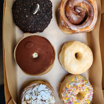 Good Town Doughnuts - Vanilla Sprinkle, Tiramisu, Double Chocolate Oreo Crunch, Vegan Cinnamon Roll, Classic Glazed, Toasted Almond - Donuts Near Me - Costa Mesa, California