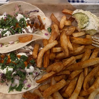 Backyard Brewery - Notorious P.I.G tacos with sriracha fries - Breweries Near Me - Manchester, New Hampshire Backyard Brewery - Notorious P.I.G tacos with sriracha fries - Breweries Near Me - Manchester, New Hampshire