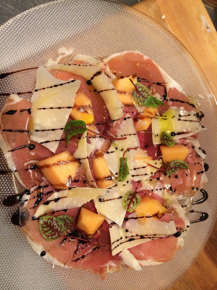 VINO E CUCINA Updated June 2024 14 Photos 211 Glenmore Rd