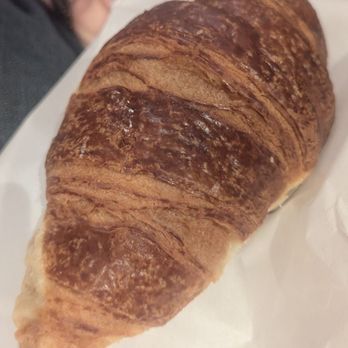 Laurents - Delicious croissant - Bakeries Near Me - London, XGL