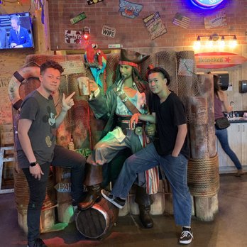 LA Crab Shack - Fun atmosphere! - Cajun/Creole Near Me - Mesa, Arizona