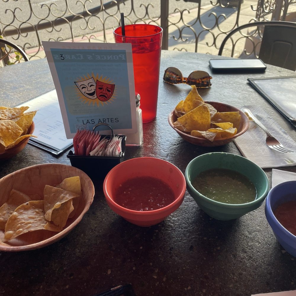 Ponce's Mexican Restaurant - Free chips and salsa - Mexican Near Me - San Diego, California Ponce's Mexican Restaurant - Free chips and salsa - Mexican Near Me - San Diego, California