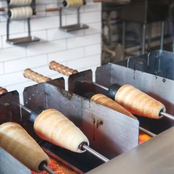 Eva's Original Chimneys - Eva's Original Chimneys - Desserts Near Me - Toronto, Ontario