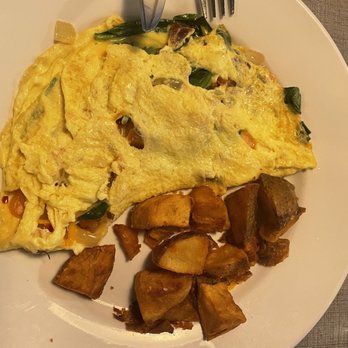 Casey's - Loaded Omelette - Breakfast & Brunch Near Me - Fredericksburg, Virginia Casey's - Loaded Omelette - Breakfast & Brunch Near Me - Fredericksburg, Virginia