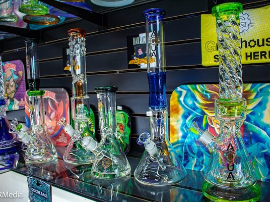 Glassware - Glassware: Water pipes of all shapes and sizes! Glassware - Glassware: Water pipes of all shapes and sizes!