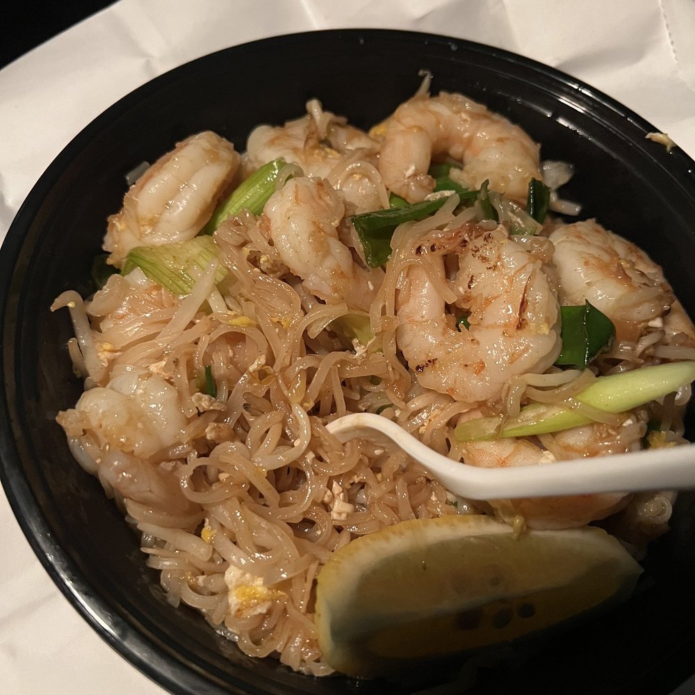 Linjee Thai - Shrimp Pad Thai. Extra sauce on the side. - Thai Near Me - Alexandria, Virginia Linjee Thai - Shrimp Pad Thai. Extra sauce on the side. - Thai Near Me - Alexandria, Virginia