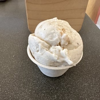 Frankie & Jo's - Ballard - California cabin - Ice Cream & Frozen Yogurt Near Me - Seattle, Washington Frankie & Jo's - Ballard - California cabin - Ice Cream & Frozen Yogurt Near Me - Seattle, Washington