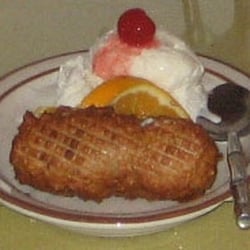 Spice Thai - Fried Banana with Coconut Ice Cream. The fried banana was delicious!