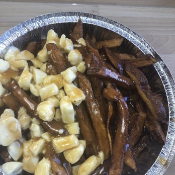Banff Poutine - Classic poutine with cheese only on half! Loved the cheese curds! - Poutineries Near Me - Banff, Alberta Banff Poutine - Classic poutine with cheese only on half! Loved the cheese curds! - Poutineries Near Me - Banff, Alberta