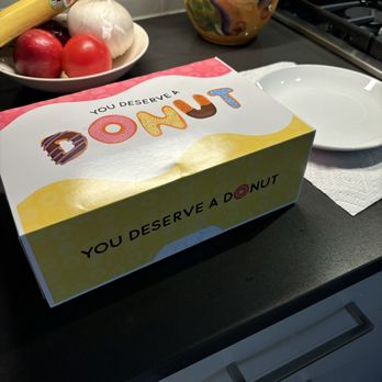 Donut Palace - Donuts Near Me - Portland, Oregon
