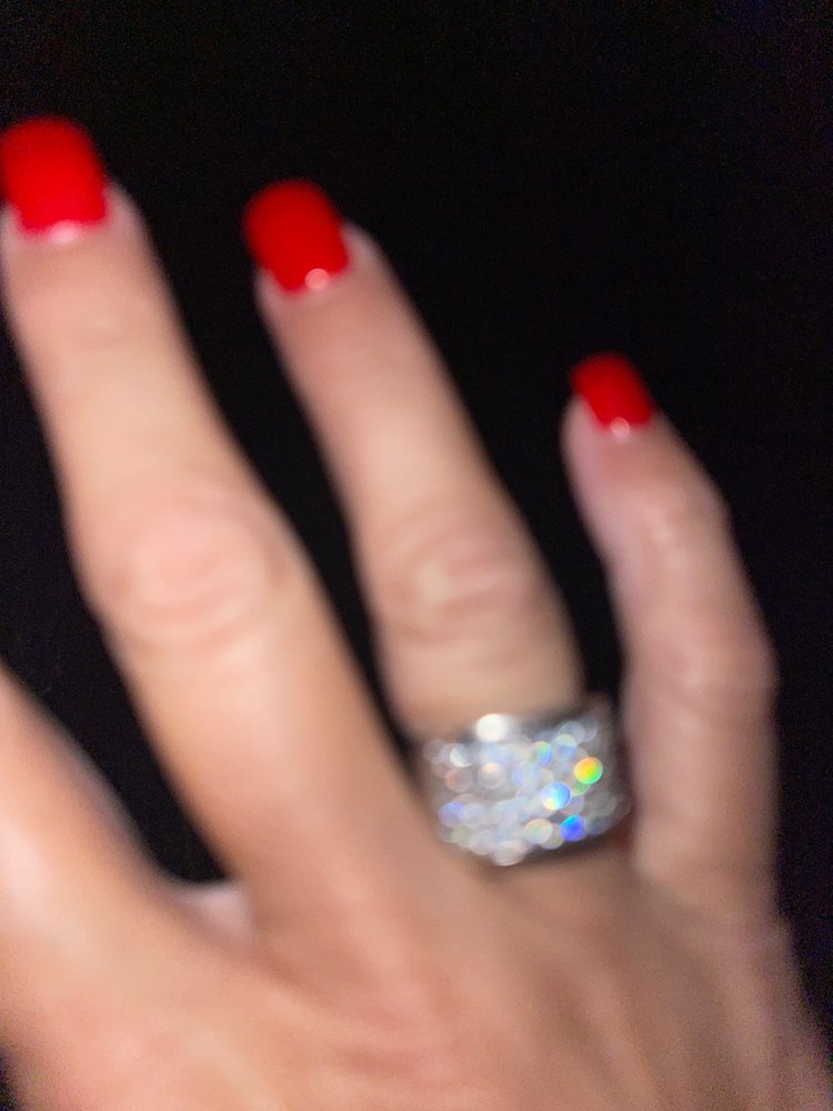 NAILS Updated May 2024 28 Photos & 35 Reviews 986 N Main St