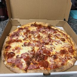 16" Meat Lovers with no sausage. 16" Meat Lovers with no sausage.