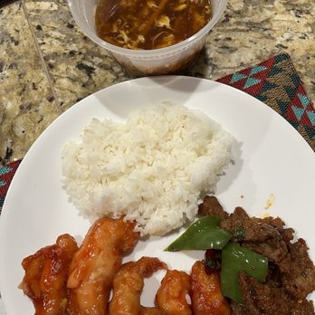 Frying Lemon Fish - Orange chicken, cumin beef, rice and egg drop soup. - Seafood Near Me - Everett, Washington Frying Lemon Fish - Orange chicken, cumin beef, rice and egg drop soup. - Seafood Near Me - Everett, Washington