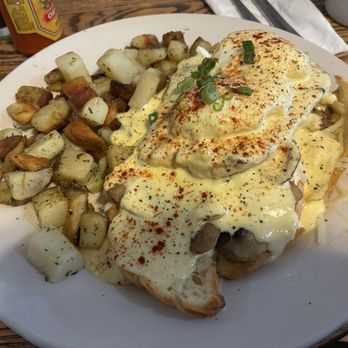 B&B Cafe - Parisian Benedict - American Near Me - Castle Rock, Colorado B&B Cafe - Parisian Benedict - American Near Me - Castle Rock, Colorado