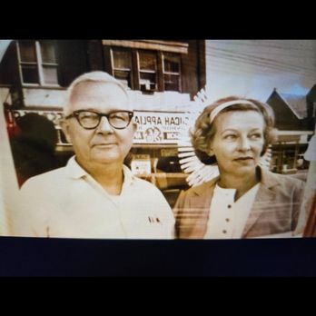 Central Heating & Air Conditioning - Bob and Vivian Thomas.  Founders of Central Heating and Air Conditioning Co. 1947 - Heating & Air Conditioning/HVAC Near Me - Paducah, Kentucky