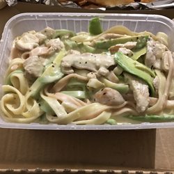 Soprano's Pizza - Chicken and avocado fettuccini