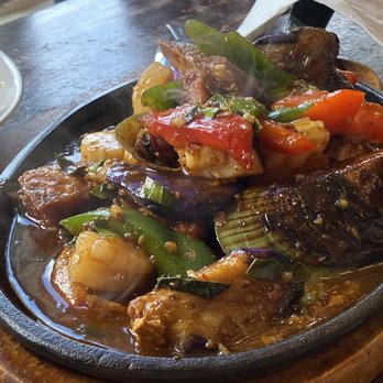 Anchalee Thai Cuisine - 04/24 - Seafood Hot Plate - Thai Near Me - Berkeley, California