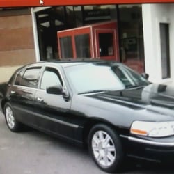 Peninsula Limousine Service - Lincoln Town Car Executive-L for Car service and hourly rate pickups at airports, hotels, business, homes and other locations