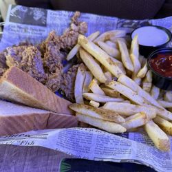 Cujo's Sports Bar & Grill
