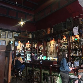 McDaids - Lower level bar - Pubs Near Me - Dublin, D