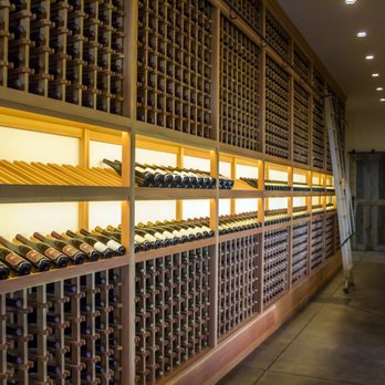 Bethel Heights Vineyard - Photograph taken on August 20, 2017 by John Huan Vu of San Jose, California. - Wine Tasting Room Near Me - Salem, Oregon