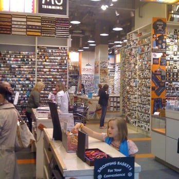 M&J Trimming - Fabric Stores Near Me - New York, New York