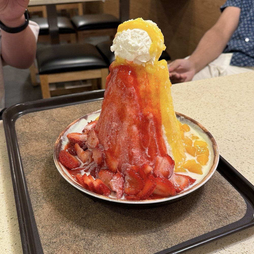 Meet Fresh - Large Mango Berry Milk Shaved Ice - Desserts Near Me - Edison, New Jersey Meet Fresh - Large Mango Berry Milk Shaved Ice - Desserts Near Me - Edison, New Jersey