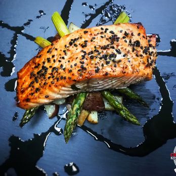 Chef Luckie’s Kitchen - Salmon with asparagus and roasted potatoes. - American Near Me - Garfield, New Jersey