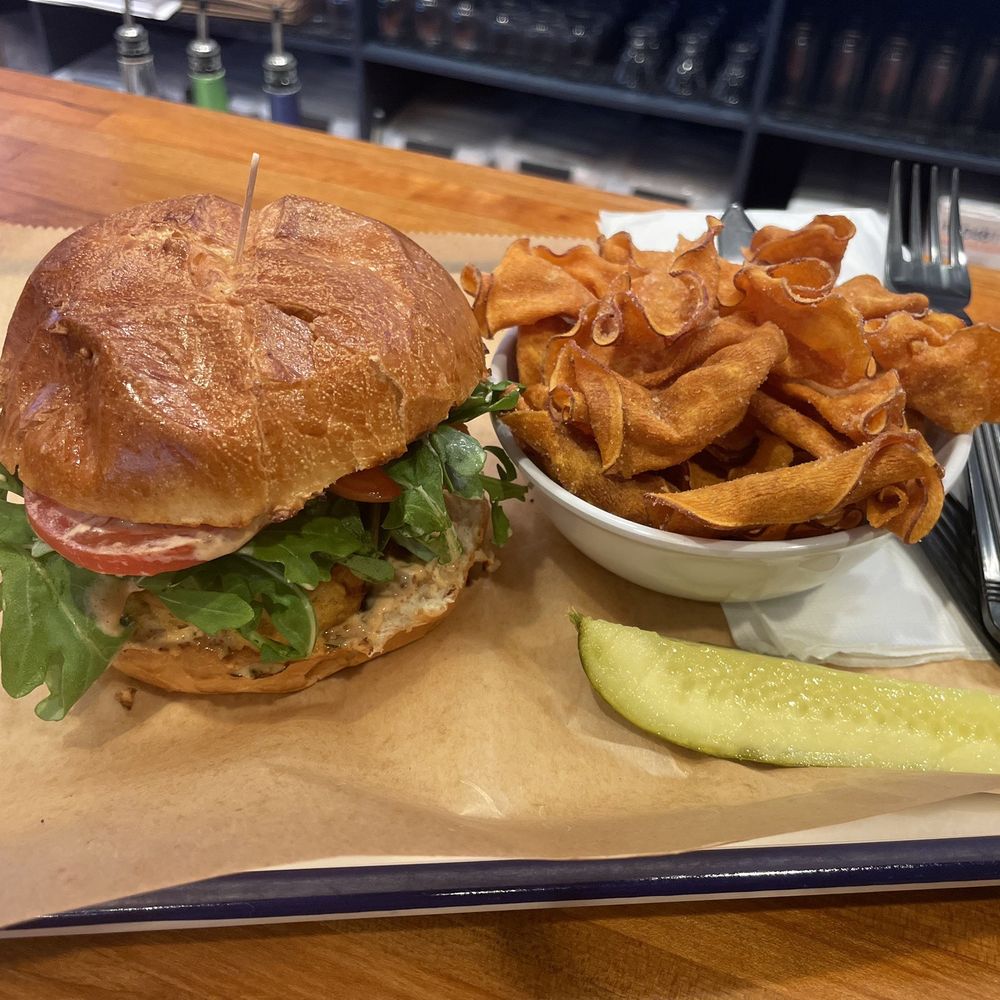 MD Crabcake and house made sweet potato chips MD Crabcake and house made sweet potato chips