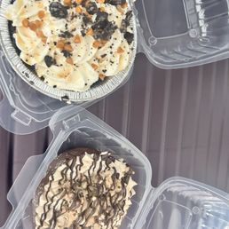 Cookie dough cheesecake and butterscotch pie Cookie dough cheesecake and butterscotch pie