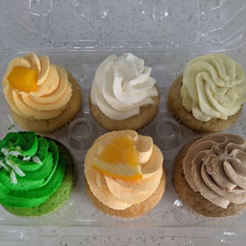 The Sweet Spot Bakery - Top: mango, lychee, Jasmine tea; bottom: panda, orange creamsicle, milk tea - Desserts Near Me - Duluth, Georgia