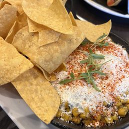 Corn Eloté dip and chips Corn Eloté dip and chips