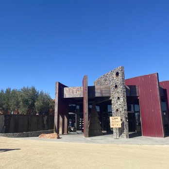 Decantos Vinícola - Entrance to Decantos - Wineries Near Me - Valle de Guadalupe, BCN