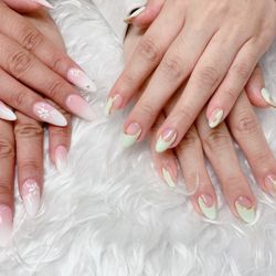 New Age Nails - Gel X with ombré and designs