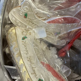 Julienne - Beautiful sugar cookies - New American Near Me - San Marino, California Julienne - Beautiful sugar cookies - New American Near Me - San Marino, California