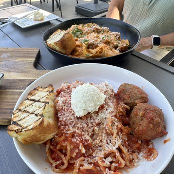 Sette Pasta House - Spaghetti Pomodoro and Bolognese Vodka - Italian Near Me - Granite Bay, California Sette Pasta House - Spaghetti Pomodoro and Bolognese Vodka - Italian Near Me - Granite Bay, California