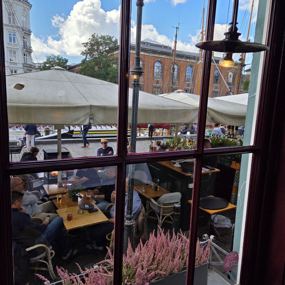 Cap Horn - Looking toward the outside tables - Scandinavian Near Me - København K, 84 Cap Horn - Looking toward the outside tables - Scandinavian Near Me - København K, 84