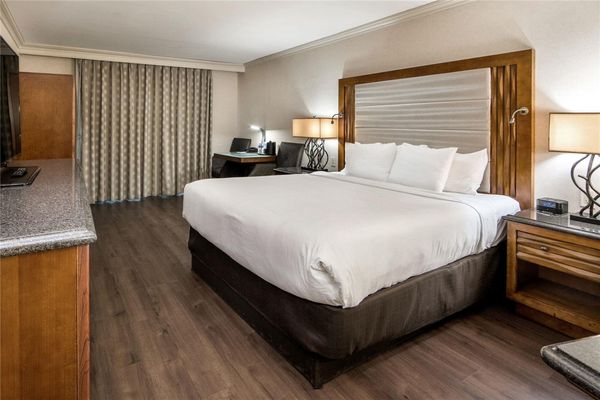 Eden Resort & Suites by null