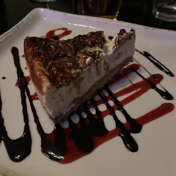 BaBaLoo Lounge - Cheesecake - Gastropubs Near Me - Lake Havasu City, Arizona