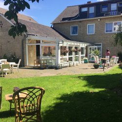 Gästehaus Sonntag - Pfingsten im Garten