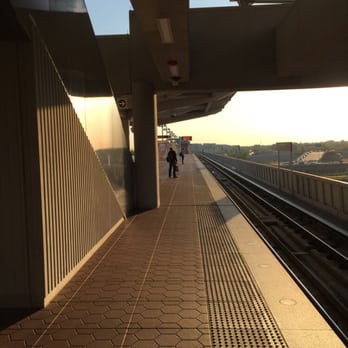Tysons Corner Metro Station - Train Stations Near Me - McLean, Virginia