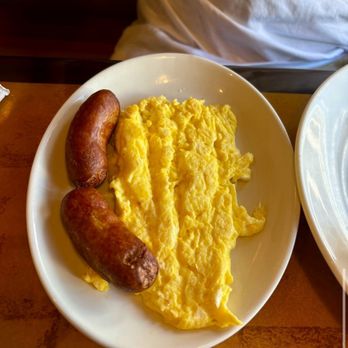 Millburn Diner - Diners Near Me - Millburn, New Jersey