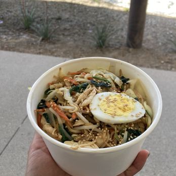 Yum Yum Pocha - Stir Fry w/ chicken - Food Trucks Near Me Yum Yum Pocha - Stir Fry w/ chicken - Food Trucks Near Me
