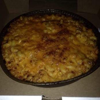 Landin Mac & Cheese - Large hot chicken with bacon - Pizza Near Me - Bronx, New York Landin Mac & Cheese - Large hot chicken with bacon - Pizza Near Me - Bronx, New York