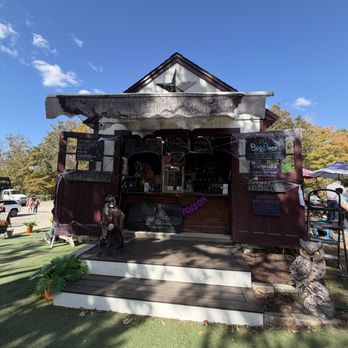 B.F. Clyde's Cider Mill - Cideries Near Me - Mystic, Connecticut