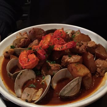 Oxford Tavern - Shrimp Mozambique, Portuguese Pork Loin, and Littlenecks - Italian Near Me - Barrington, Rhode Island