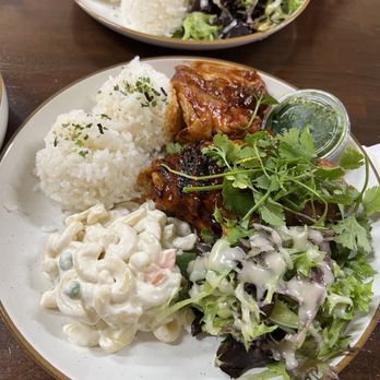 Makai Island - Inihaw plate with chicken - Barbeque Near Me - Renton, Washington