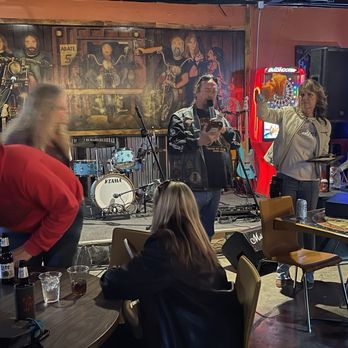 The 913 - The auctionier - Bars Near Me - Kansas City, Kansas The 913 - The auctionier - Bars Near Me - Kansas City, Kansas